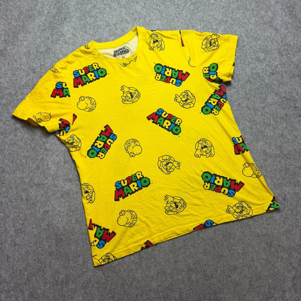 Super Mario Shirt Mens XL Yellow Allover Logo Graphic Nintendo Video Game Tee